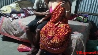 Madrastra india desi tiene sexo con hijastro mientras su marido no es un hogar (video oficial por Vi