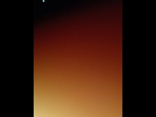 Показ сисек на Дарк-стрит