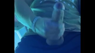 Хвастаюсь своим толстым членом