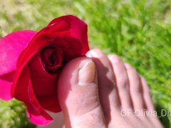 Ode to my body: Sensitive feets. By Olivia Díaz