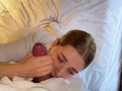 Изменяю жене с проституткой в отеле. Залил ее спермой - Screenshot 8 of 16 - Facial