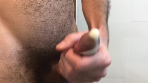 BIG CUM INSIDE CONDOM