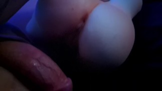 Замедленная съемка - Секс-кукла с большим членом и маленькой киской