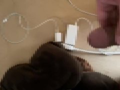 小太り男性が画面に向かって大量に射精(#^^#) - Screenshot 13 of 16 - 射精