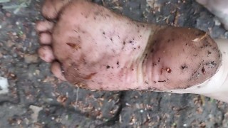 Грязная латинская девушка грязные ноги снаружи порно ног