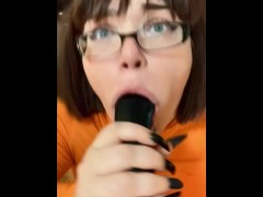 Velma Sucks Off Horse Monster (Extended Preview) - Screenshot 9 of 16 - Velma