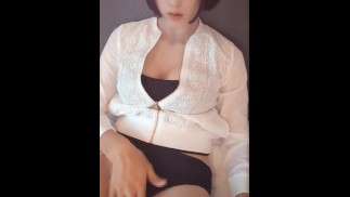 Individuelles Shooting Video einer Tochter eines kurzen Haares lautlos sexuell sexuell