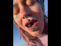 Onlyfans tattoo girl Anuskatzz has outdoor sex at a puplic place and gets a big cumshot in her face