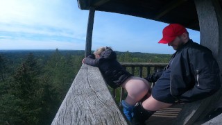 Fucking a young pussy on the top of a sightviewing point