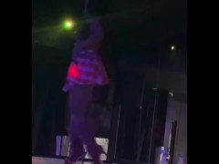 Poledancer - Screenshot 14 of 16 - Twerking