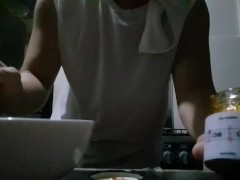 Solo Pinoy nag Bati ng Itlog hanggang sumabog ang pantog