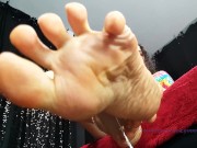 Preview 1 of Adorazione piedi - padrona dea italiana dominatrice piedini fetish sexy hot sottomissione schiavo