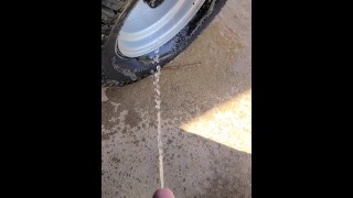 Watering The Tire 《4k》