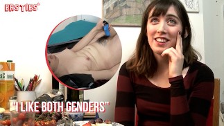 Ersties - соло брюнетка мастурбирует игрушкой