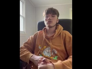 jerking to porn until i cum