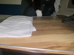 Познакомился с красоткой в поезде и трахнул ее в анал в отеле - Screenshot 5 of 16 - Train Sex