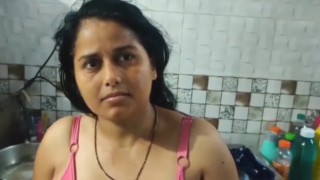 Having Sex While The Kitchen Maid Prepares Food And Enjoying Sexy Fuck