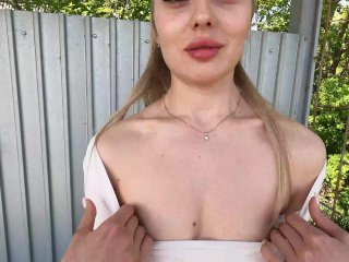 Девушка на остановке согласилась на секс за деньги да с новым знакомым на улице 4K