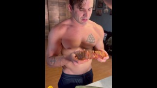 Могу ли я приготовить вам ужин?