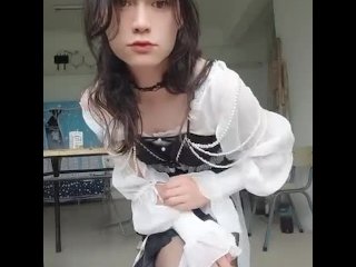 Asian Sissy Jerk off and Cum out within 30 Seconds.