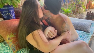 OUTSIDE ADULT BREASTFEEDING-BIG MILK BOOBS -BIG TITS BREASTFEEDING -SUCKING BIG BEAUTIFUL BREASTS-BREASTFEEDING KINK