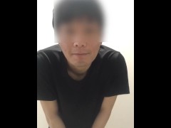 全裸の日本人、チンコ出し、アナル見せる男 - Screenshot 2 of 16 - Cool