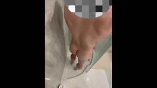 Hot bath with a muscular fit