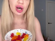 Preview 1 of Giantess eats gummy bears and jerks off her pussy