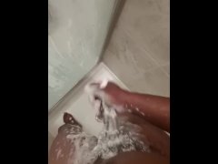 Bubble Nutts - Screenshot 2 of 16 - Bussing Suds