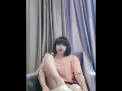 【伪娘】婷萱直接在大楼窗前自慰 - Screenshot 6 of 16 - Ladyboy