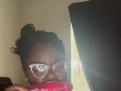 Shaking orgasm - Screenshot 2 of 16 - Big Dildo
