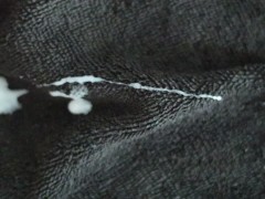 A quick jerk & cum before I head to the gym