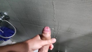 Masturberen onder de douche