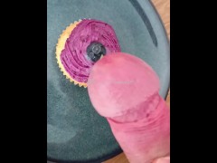 Cum on Cupcake - Screenshot 8 of 16 - Cum On Food