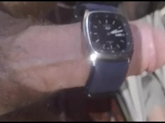 LOOK AT MY WATCH 😉
