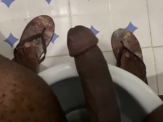 masturbation, verified amateurs, toilet show, ebony
