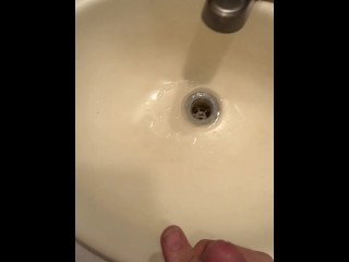 Solo Male Empties his Balls after a Week of not Cumming