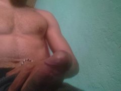 Gozando gostoso pra uma puta na cam