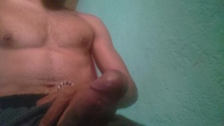 Cumming for a bitch on cam
