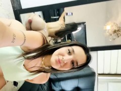 Daddy’s slut wanna milk In she’s ass