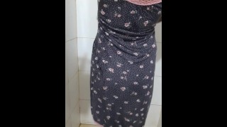 wife එක්ක bathroom එකෙ ගත්ත සුපිරි ආතල්  සබන් ගාලා....නාලා