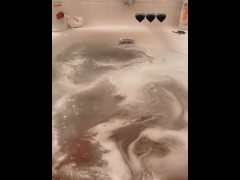 Bathtime - Screenshot 13 of 16 - Bbw