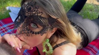 Incontra Una Bionda Troia A Una Festa In Maschera E Cerco Inondarla Di Sborra ITALIANO