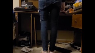 Whoops, I peed in my skintight Old Navy jeans and puma sneakers