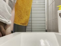 Quick Piss - Screenshot 2 of 16 - Huge Cock