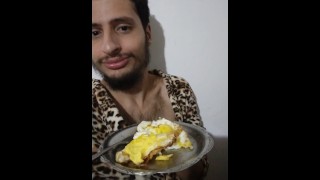 I eat eggs seated my own cum