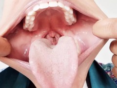 Let my huge mouth tease you