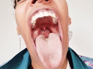 Let my huge mouth tease you