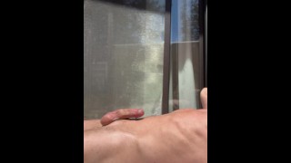 Hands-Free Outdoor Tanning