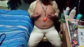 Video casero gordito masturbarse
